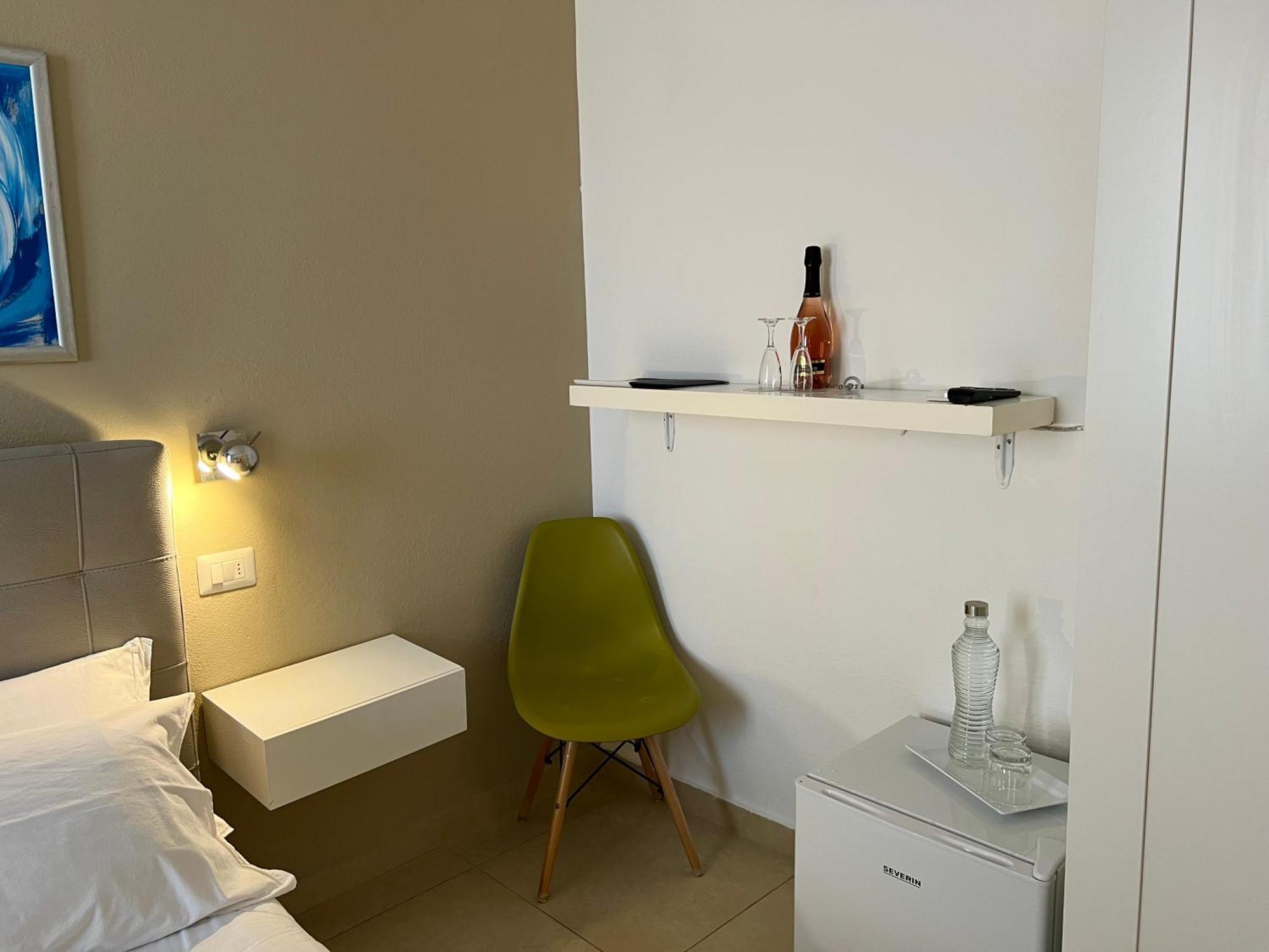 Les Chambres De Francoise Guest House Olbia Kültér fotó