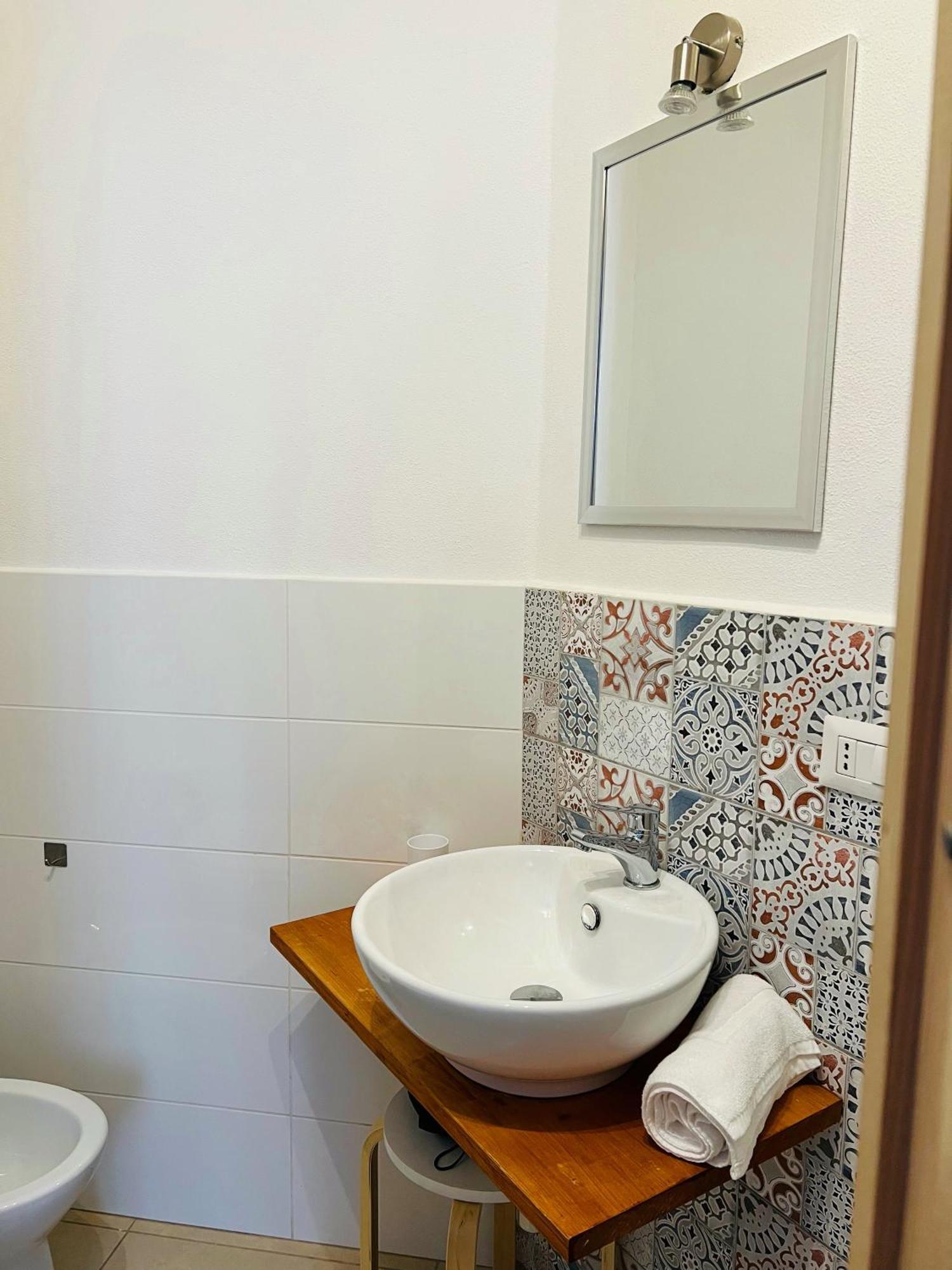 Les Chambres De Francoise Guest House Olbia Kültér fotó