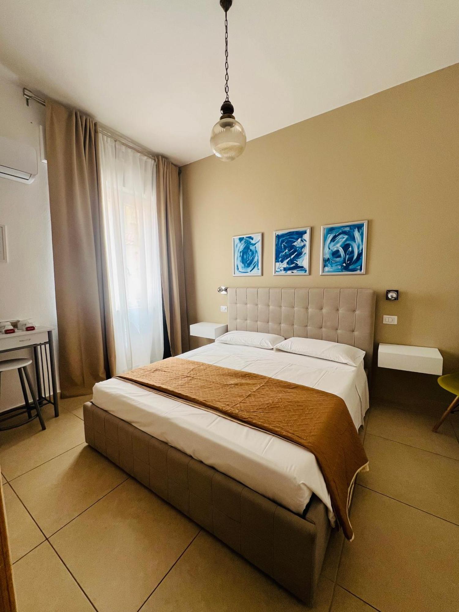 Les Chambres De Francoise Guest House Olbia Kültér fotó