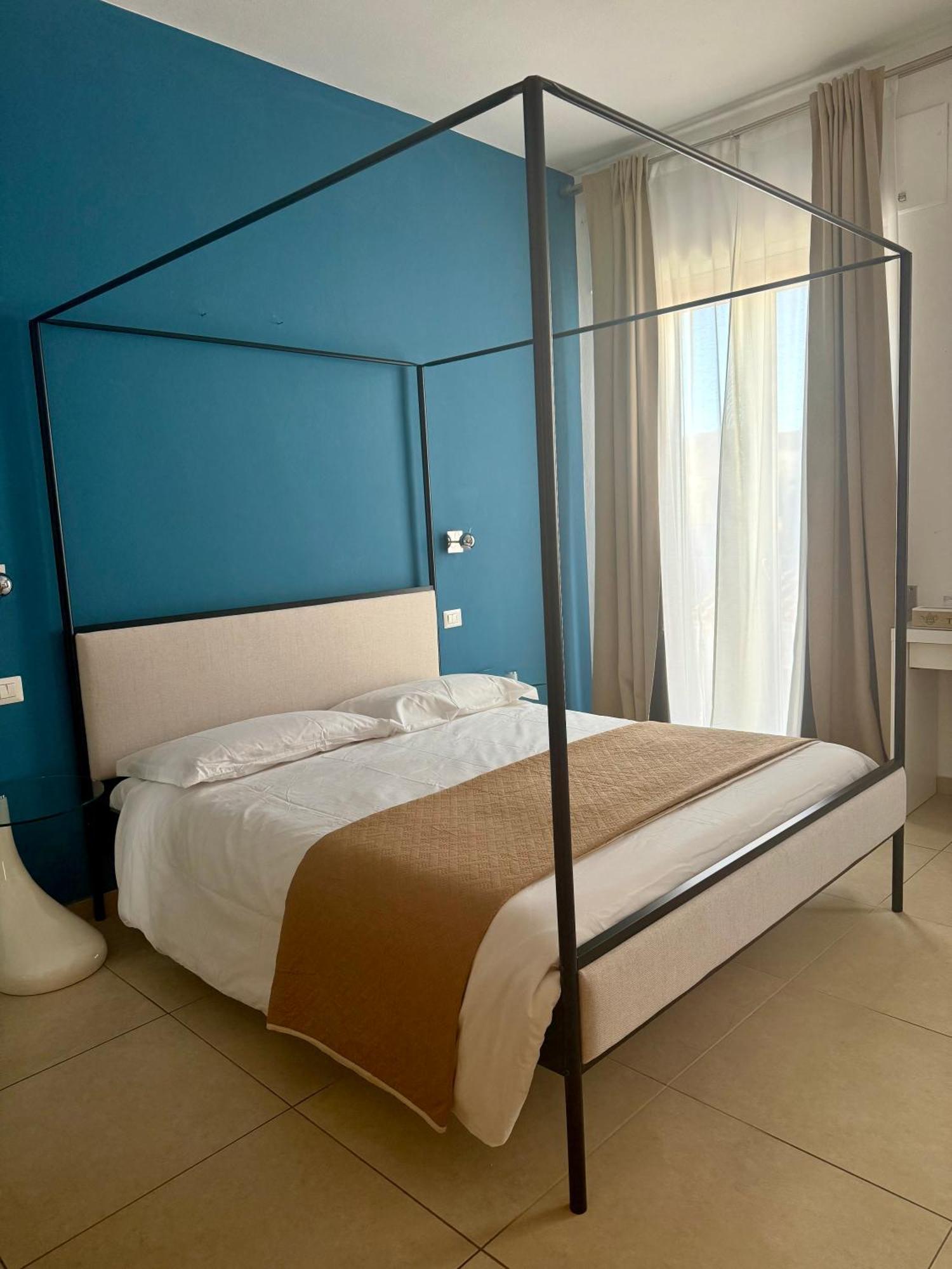Les Chambres De Francoise Guest House Olbia Kültér fotó